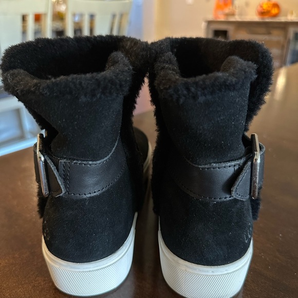 Black UGG Women’s Aika Ankle Boots Size 7.5 - Picture 4 of 6